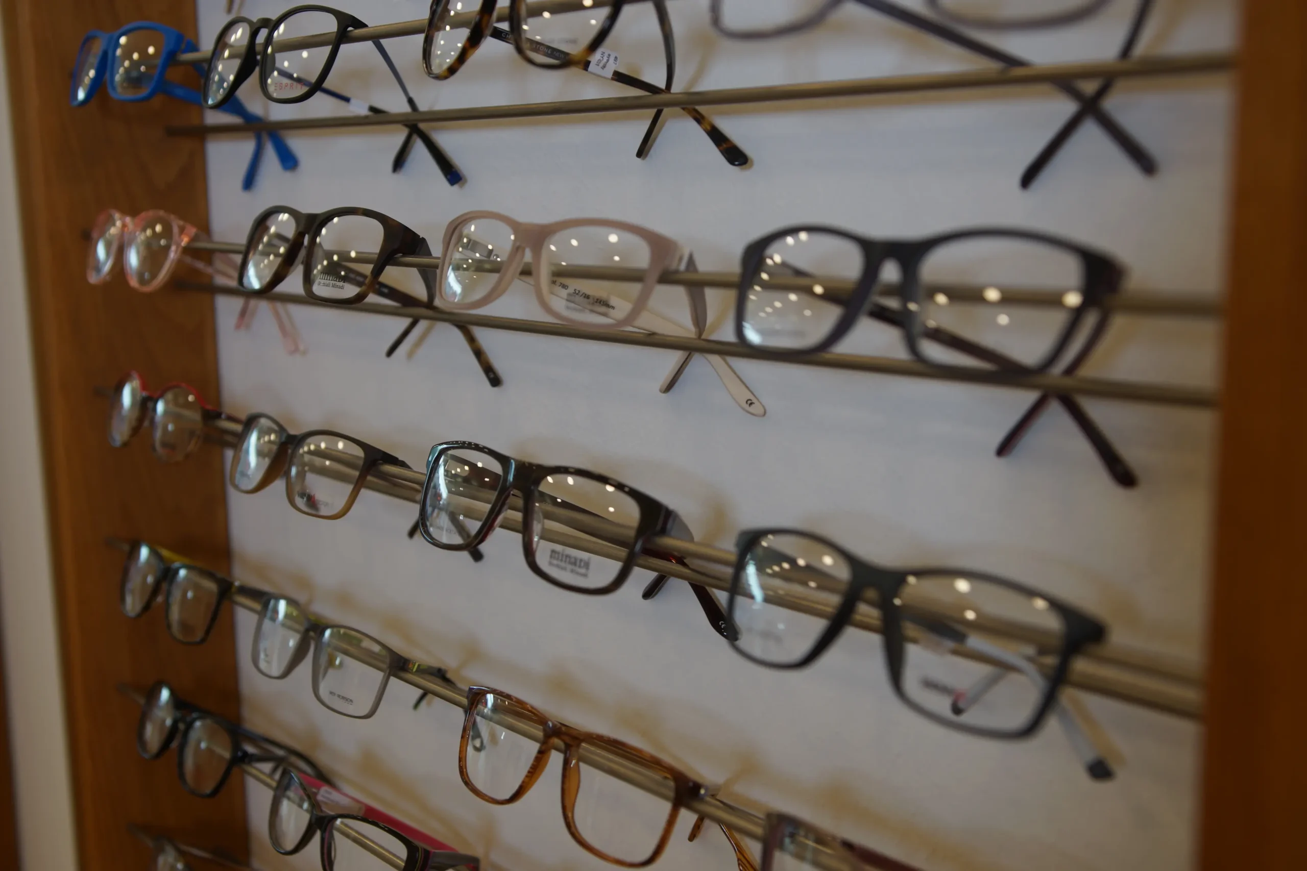 Moderne Brillenfassungen bei Hennig Augenoptik